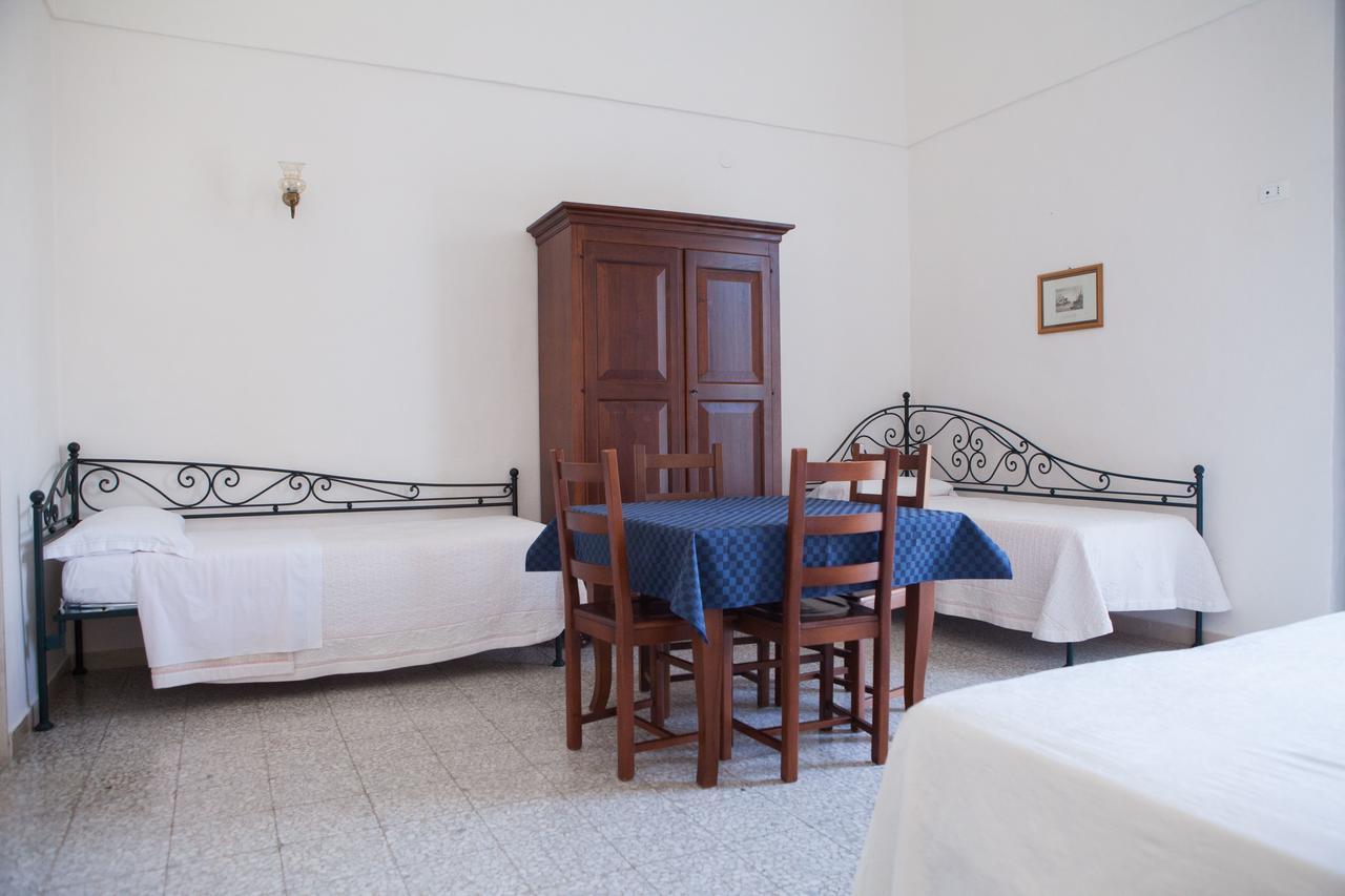 Albergo Lucy Trani Extérieur photo