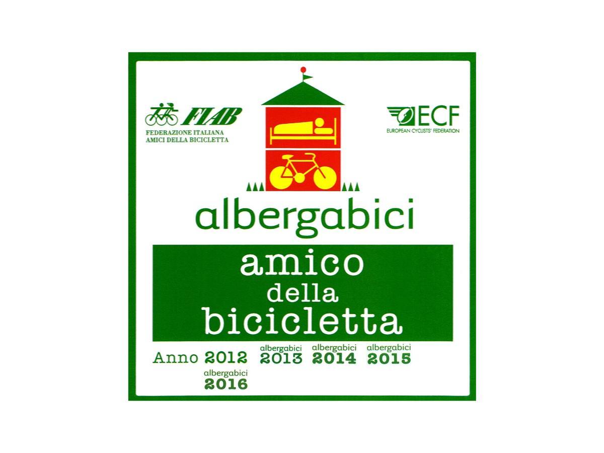 Albergo Lucy Trani Extérieur photo
