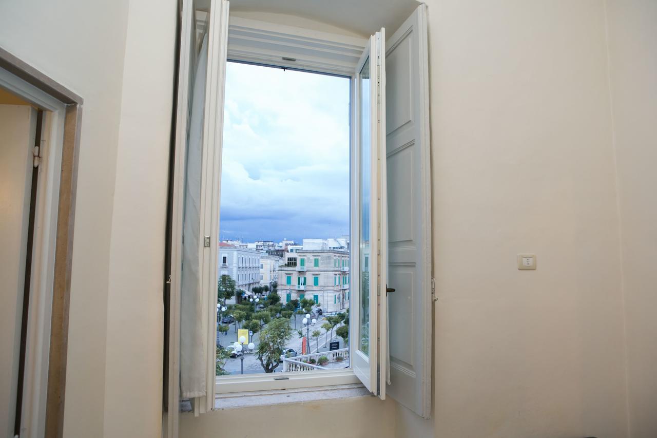 Albergo Lucy Trani Extérieur photo