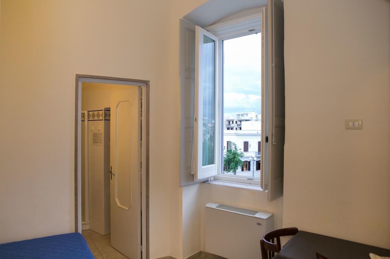 Albergo Lucy Trani Extérieur photo